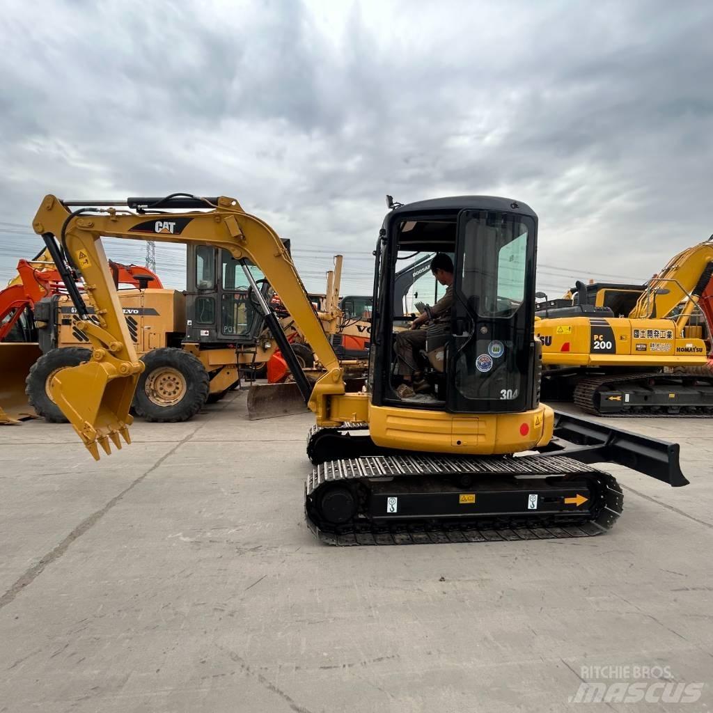 CAT 304 Bandgrävare