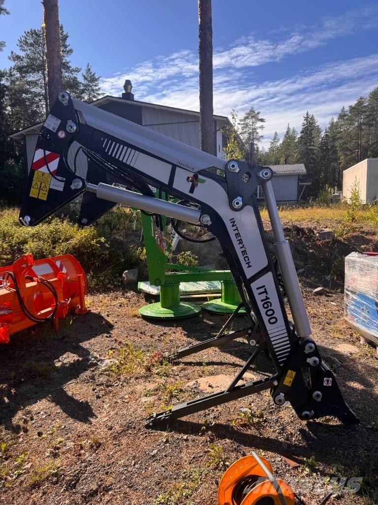 Inter-Tech IT 1600 Frontlastare och grävare