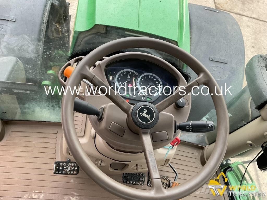 John Deere 6215 R Traktorer