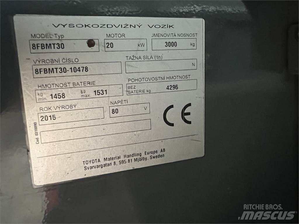 Toyota 8FBMT30 Elmotviktstruckar