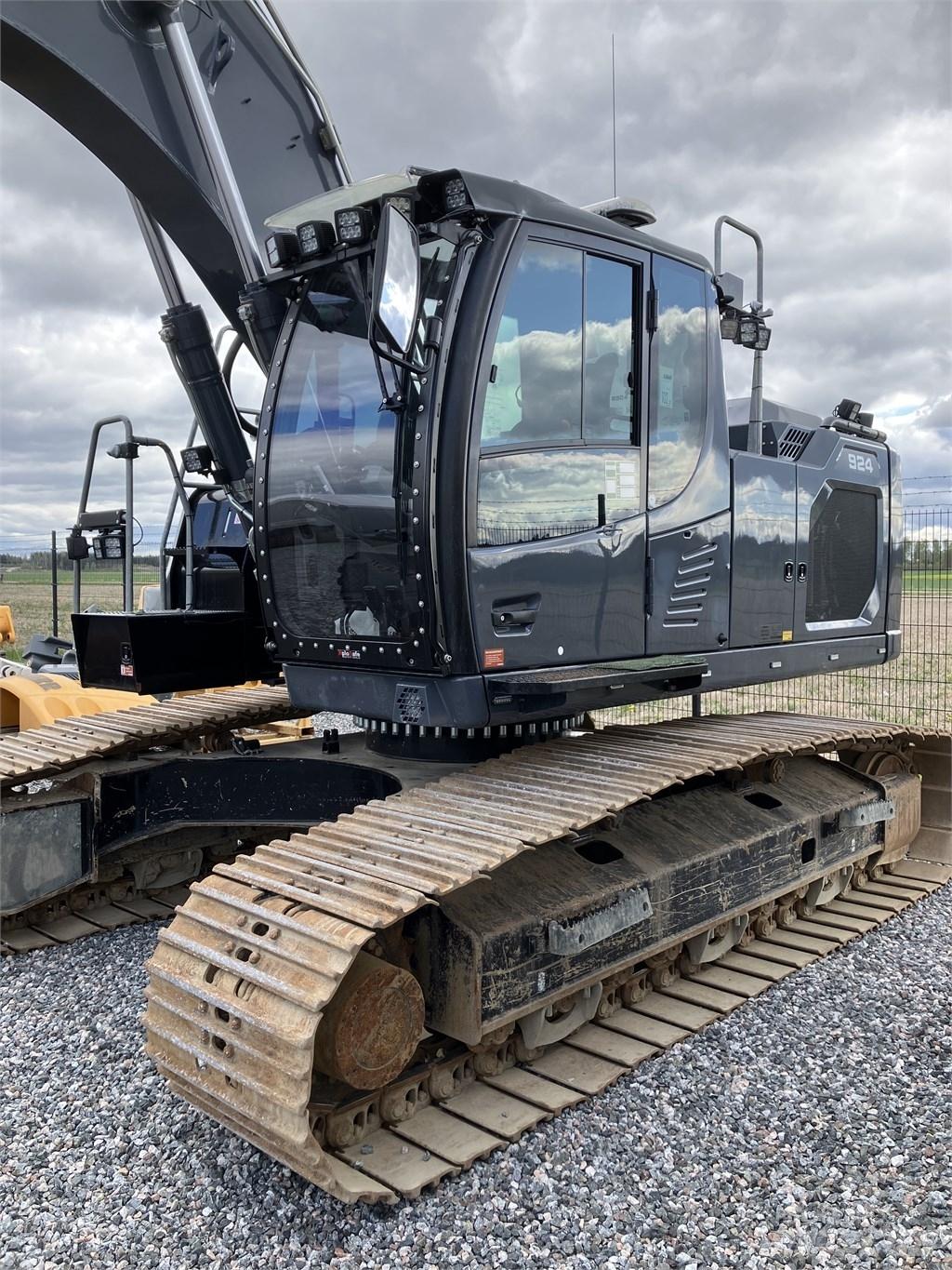 Liebherr R924 Bandgrävare