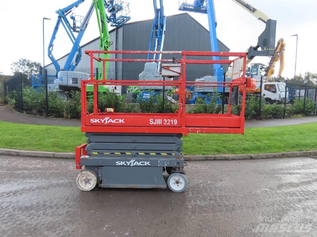 SkyJack SJ II 3219 Saxliftar