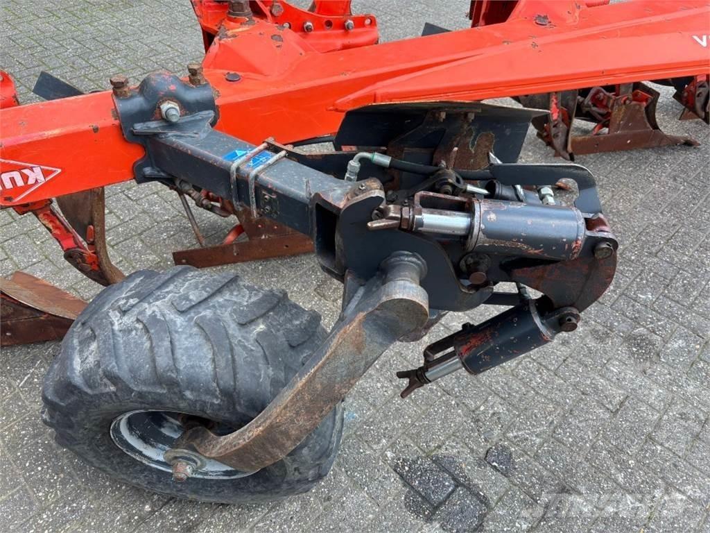 Kuhn VM 1525T Plogar