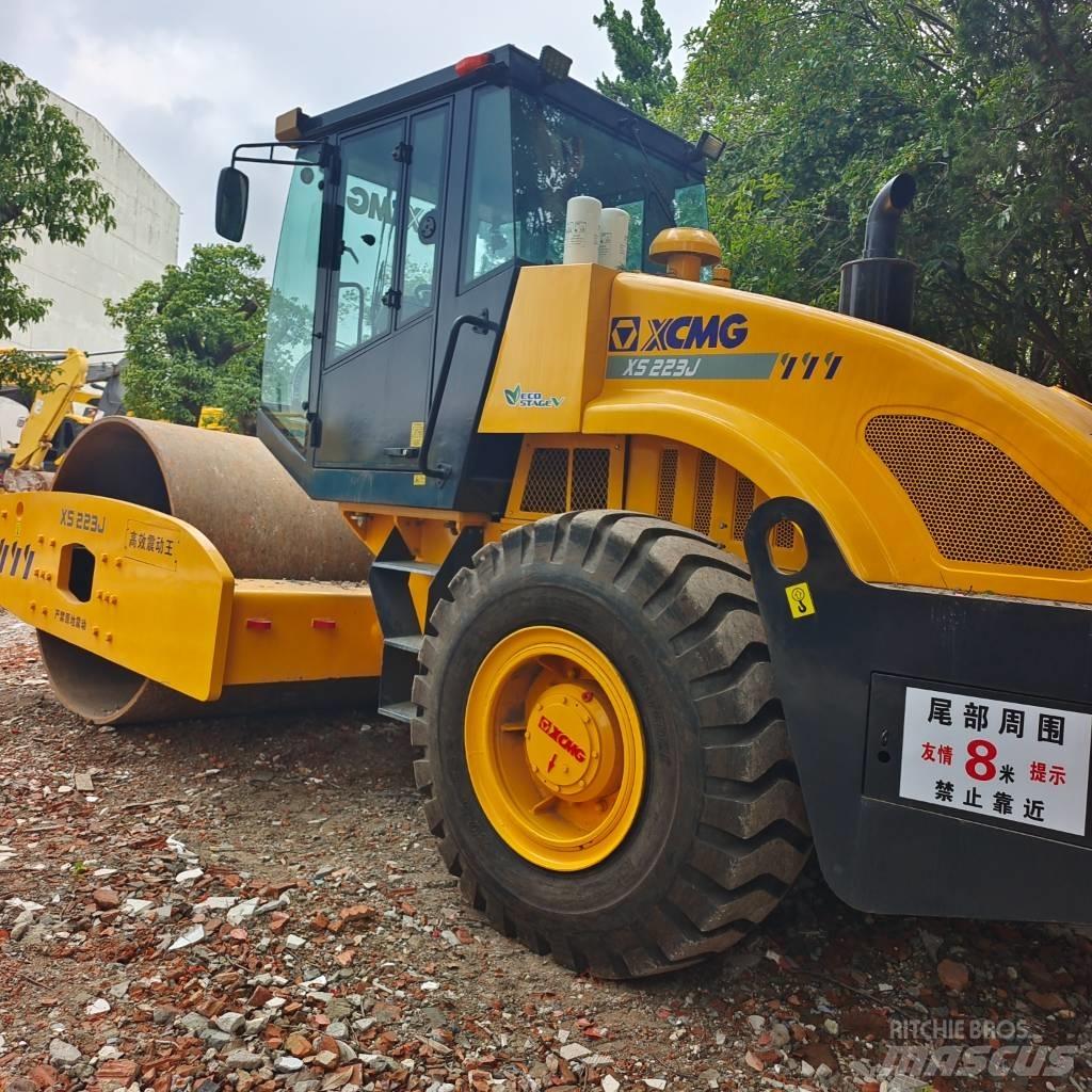 XCMG XS 223 J Envalsvältar