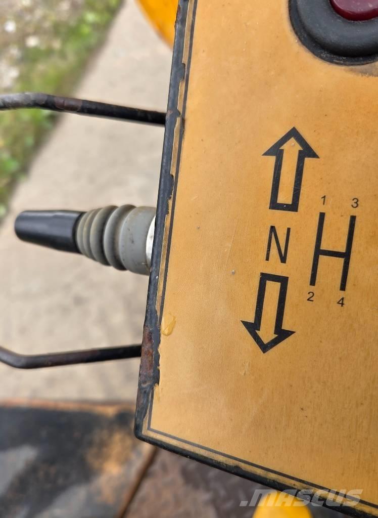 JCB 6 TST Minidumprar