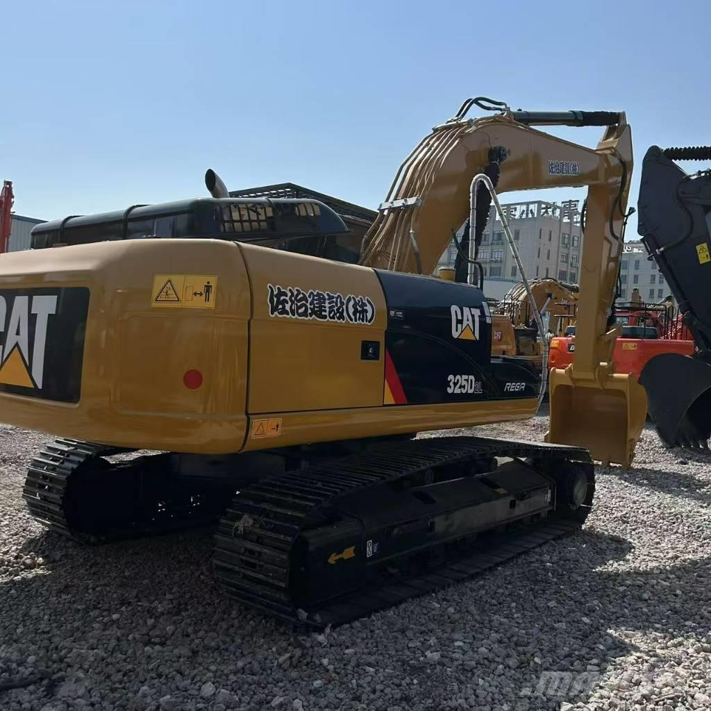 CAT 325D2L Bandgrävare