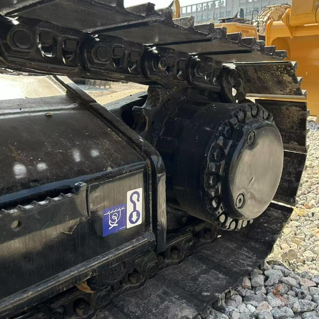 CAT 325D2L Bandgrävare