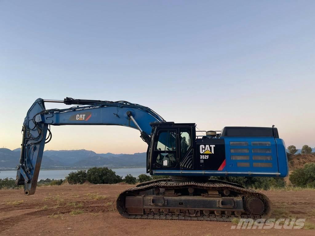 CAT 352 F XE Bandgrävare