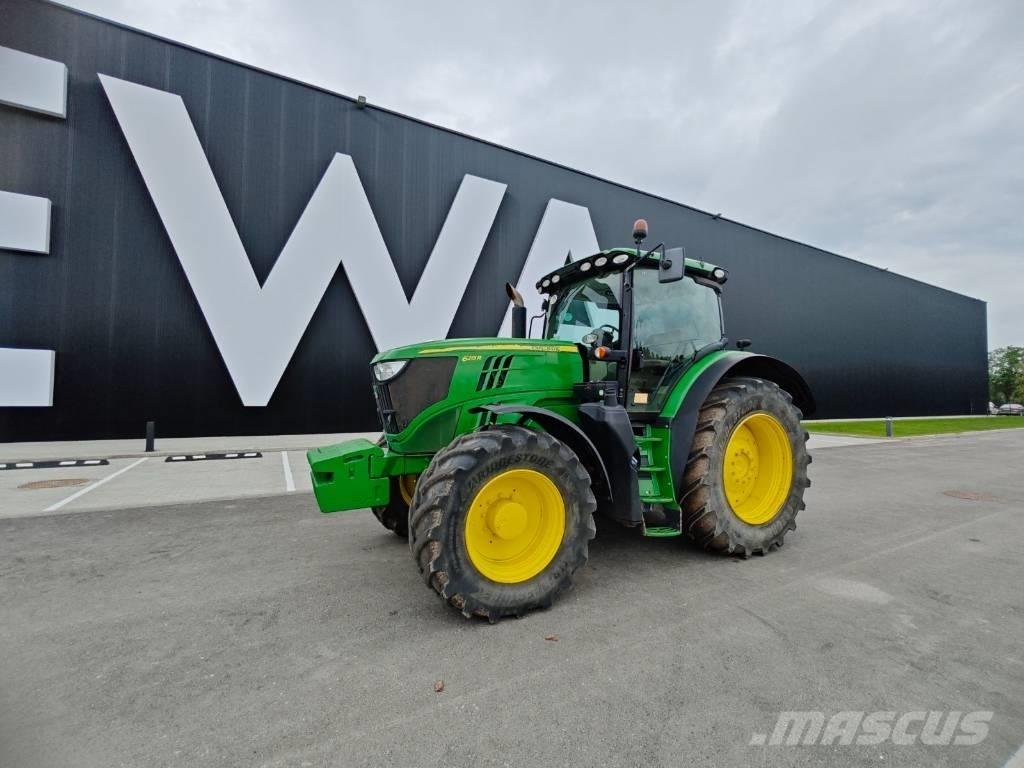 John Deere 6215 R Traktorer