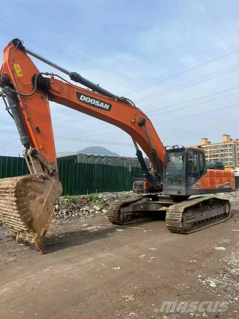 Doosan DX420LC Bandgrävare