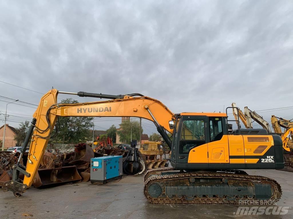 Hyundai HX 220 L Bandgrävare
