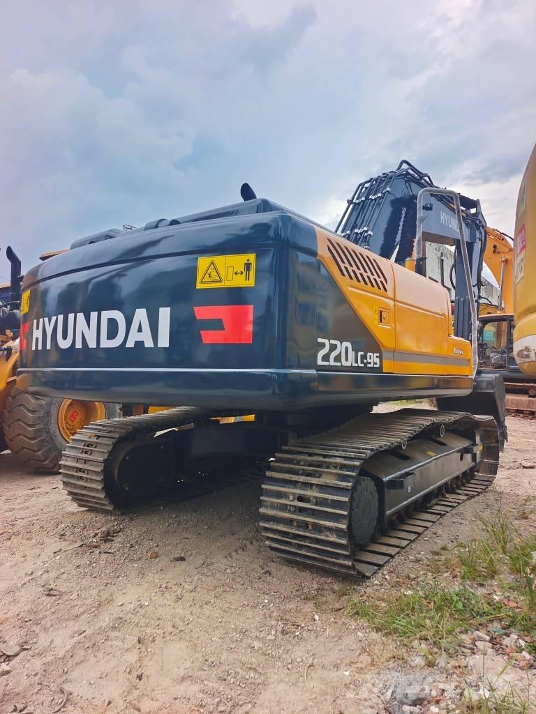 Hyundai 220LC-9S Bandgrävare
