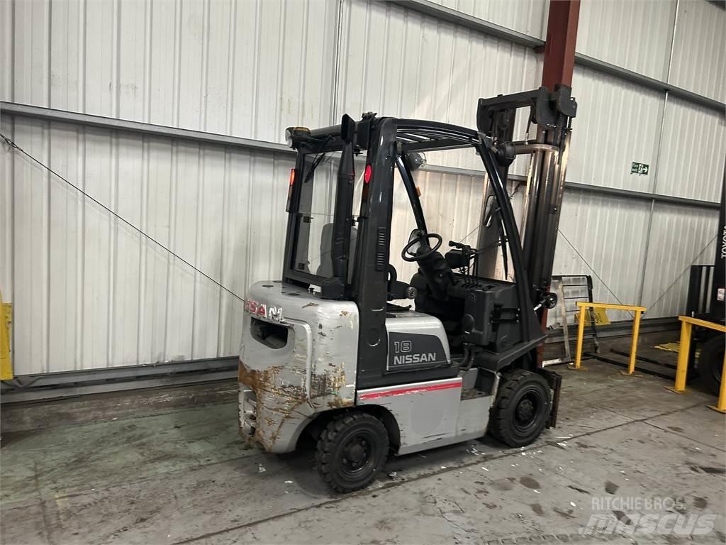 Nissan Y1D1A18Q Dieselmotviktstruckar