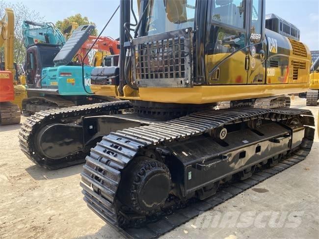 CAT 330 D 2L Bandgrävare