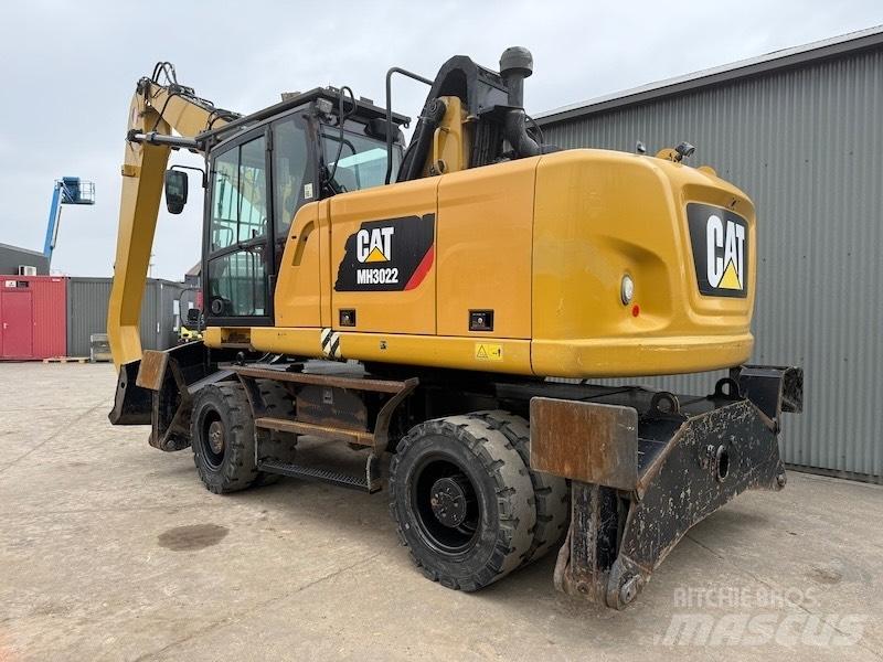 CAT MH 3022 Avfalls / industri hantering