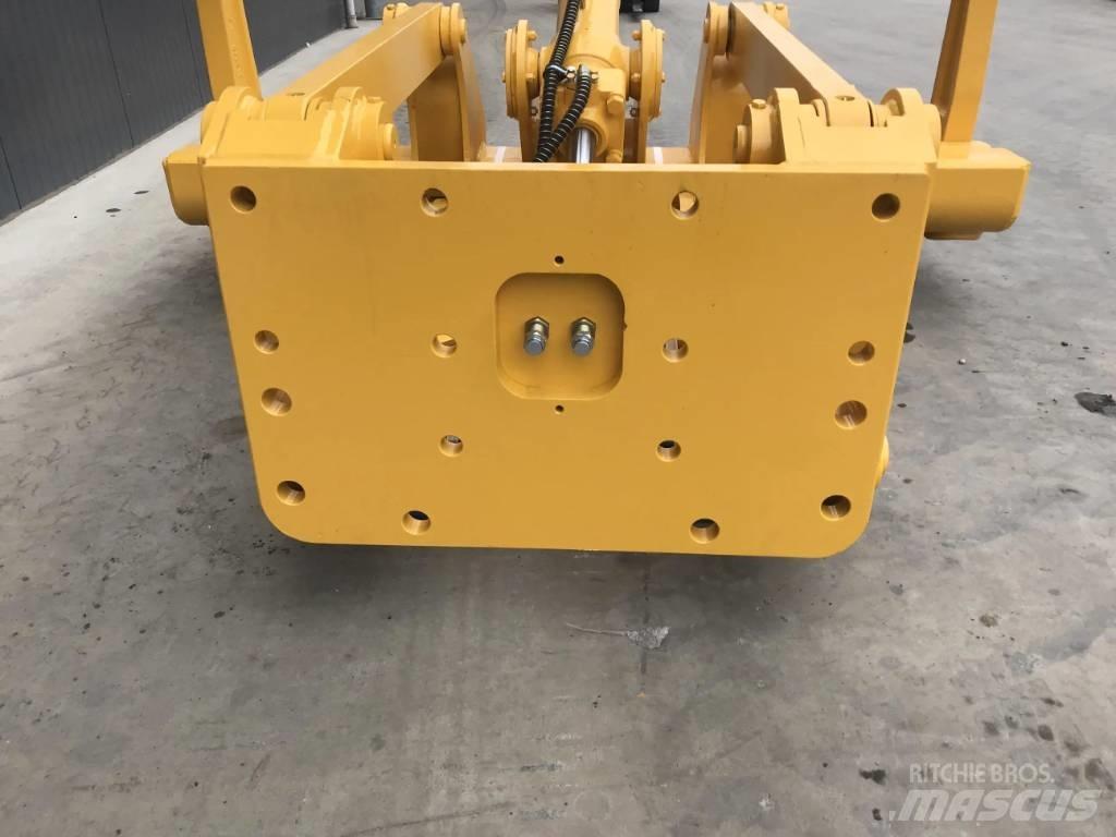Komatsu D65 Rivare