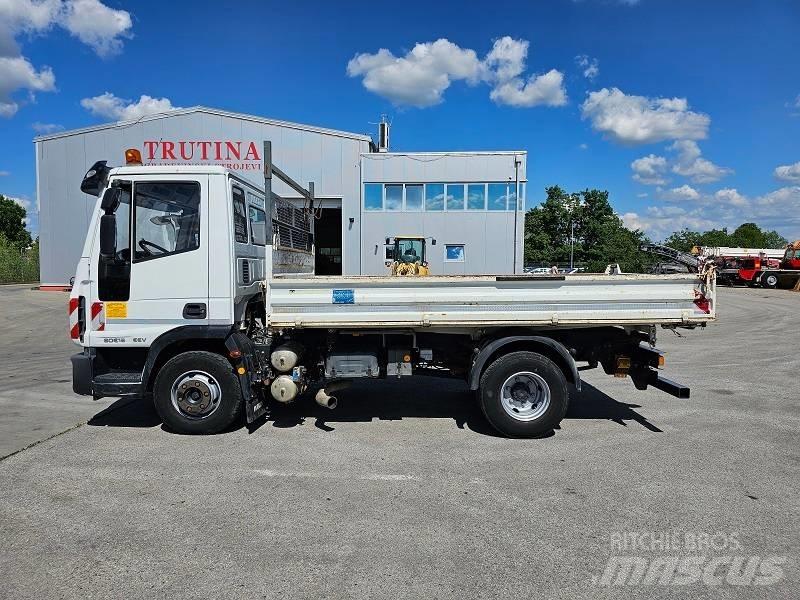 Iveco 80E 18 Flakbilar