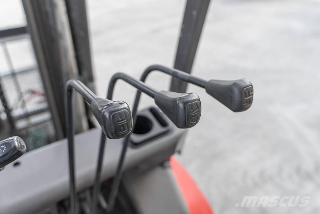 Manitou ME 425 Elmotviktstruckar