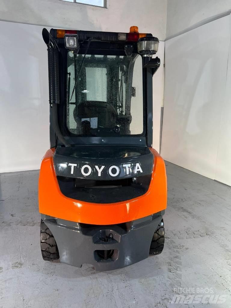 Toyota 02-8 FD F 25 Dieselmotviktstruckar
