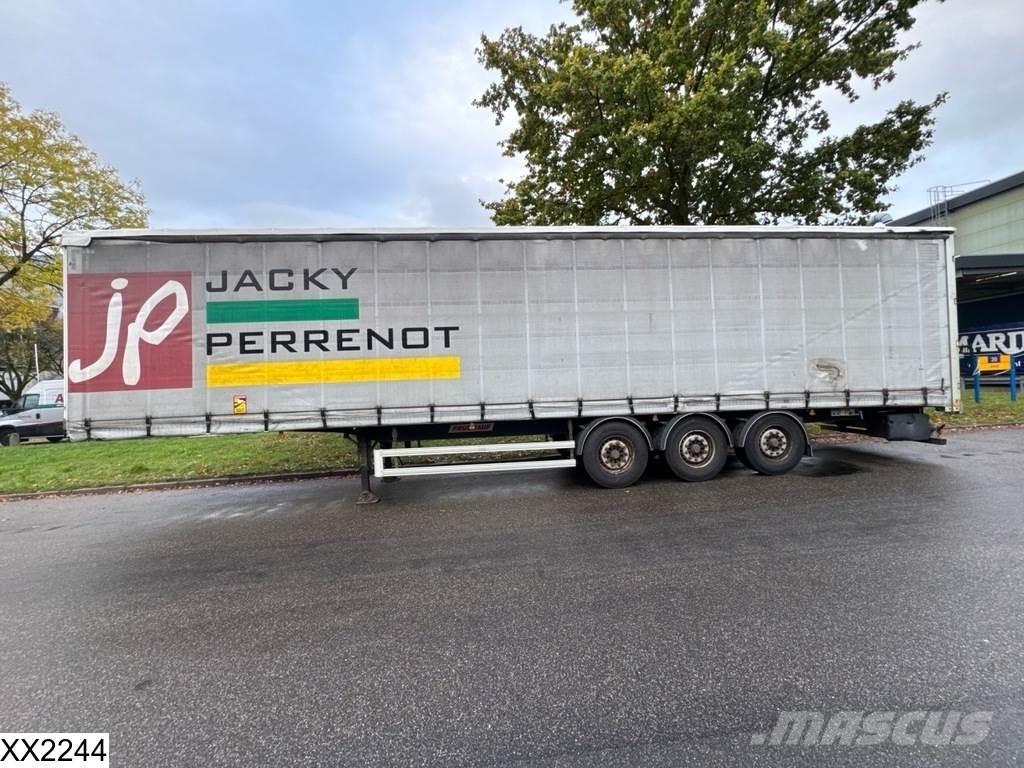 Fruehauf Tautliner Kapelltrailer