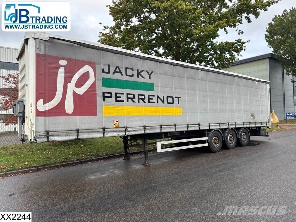 Fruehauf Tautliner Kapelltrailer
