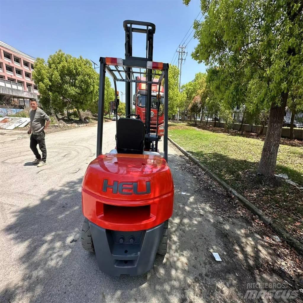 Heli CPC 35 Dieselmotviktstruckar