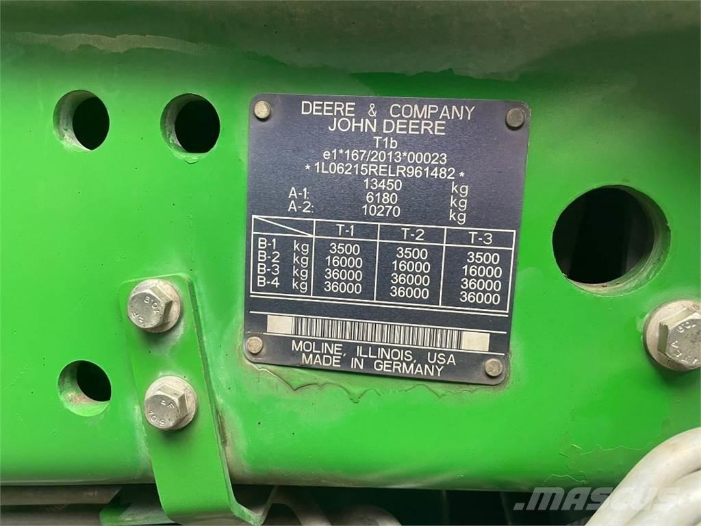 John Deere 6215R Traktorer