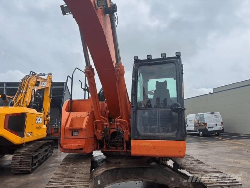 Doosan 235 LCR Bandgrävare