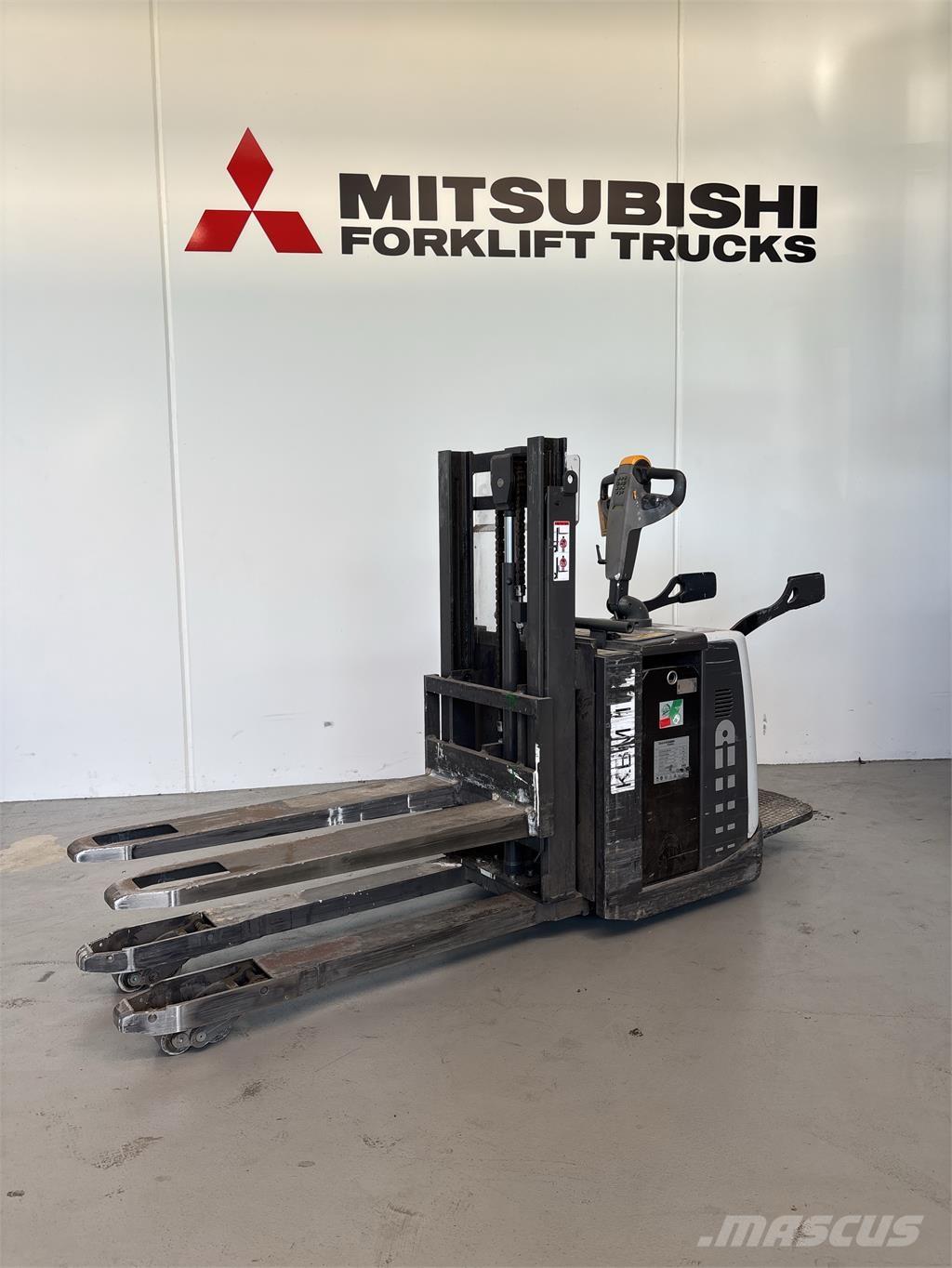 UniCarriers PDP200 Staplare