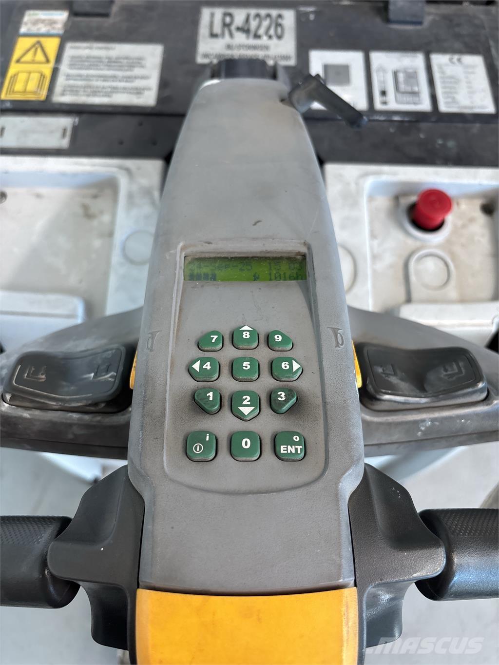 UniCarriers PDP200 Staplare