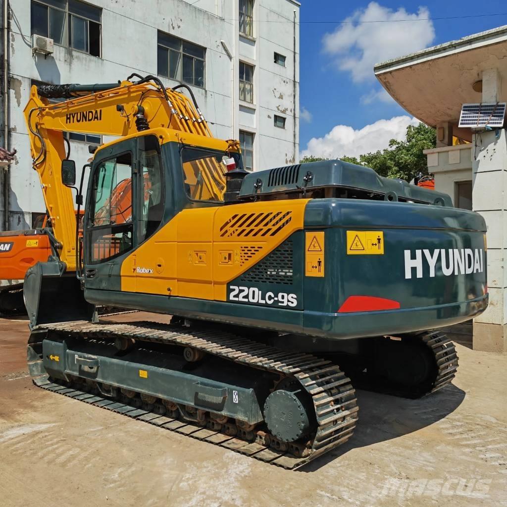 Hyundai R220LC-9S Bandgrävare