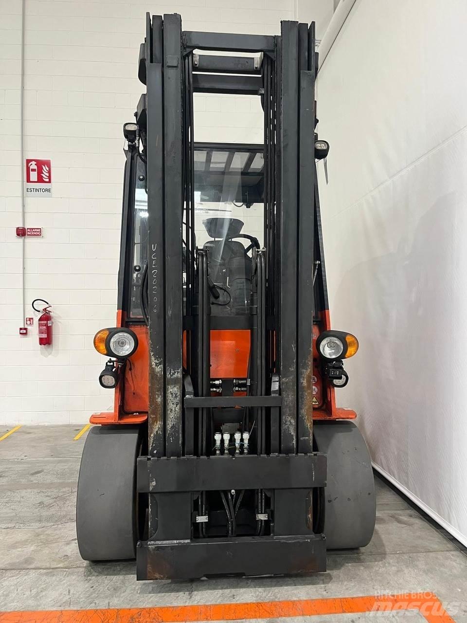  Z70H Elmotviktstruckar