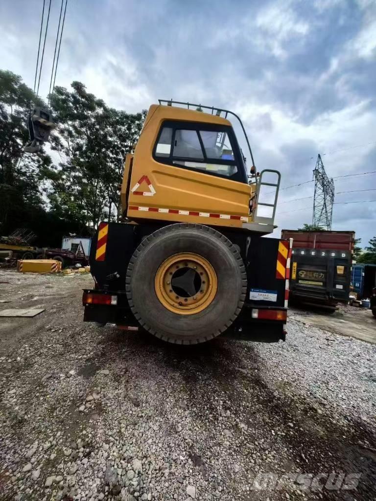 Sany SAC7000 T7 Allterrängkranar