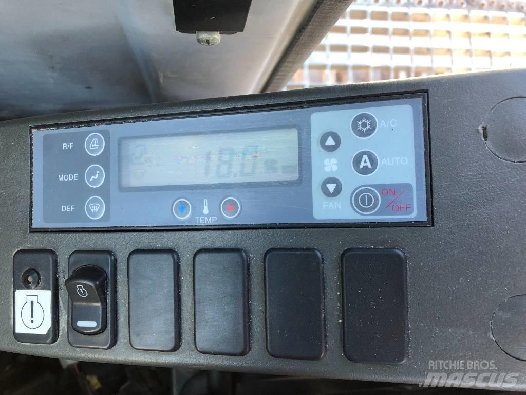 Kobelco E 305 Bandgrävare