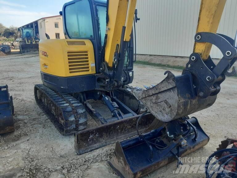 New Holland E 60 C Minigrävare < 7t