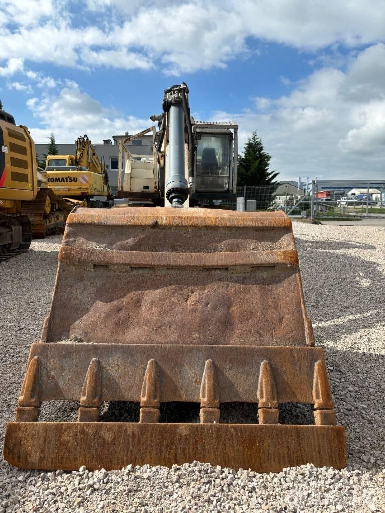 Terex TC 240 LC Bandgrävare