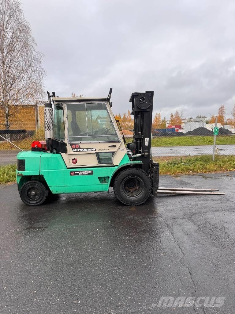 Mitsubishi FD 45 Dieselmotviktstruckar