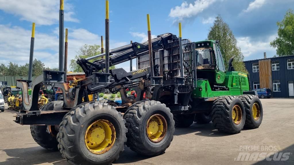 John Deere 1910 G Skotare