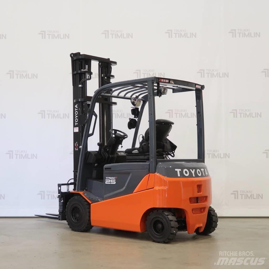 Toyota 8FBMKT25 Elmotviktstruckar
