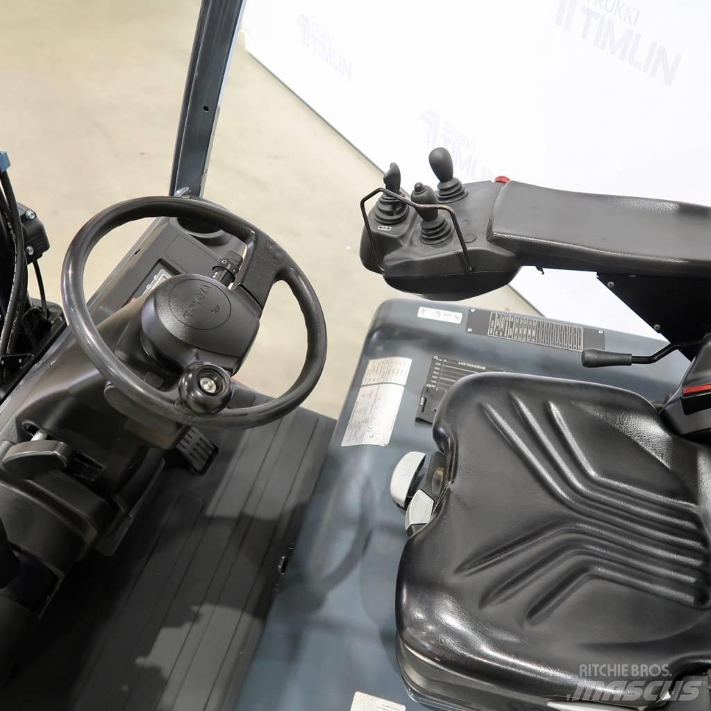 Toyota 8FBMKT25 Elmotviktstruckar