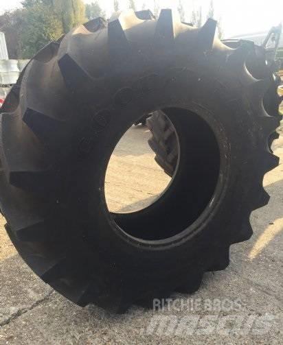 Goodyear 650/75R32 Däck, hjul och fälgar