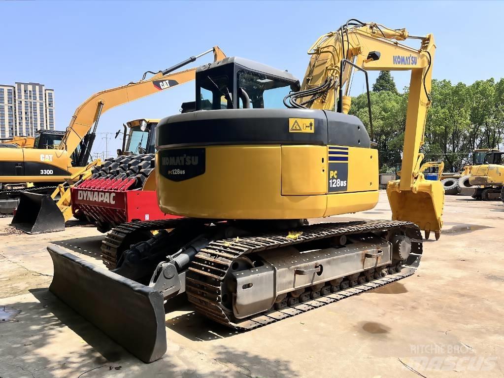 Komatsu PC 128 Bandgrävare