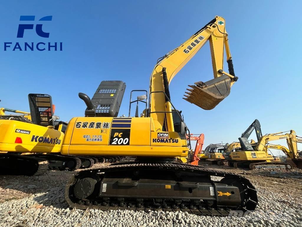 Komatsu PC 200-8 Bandgrävare