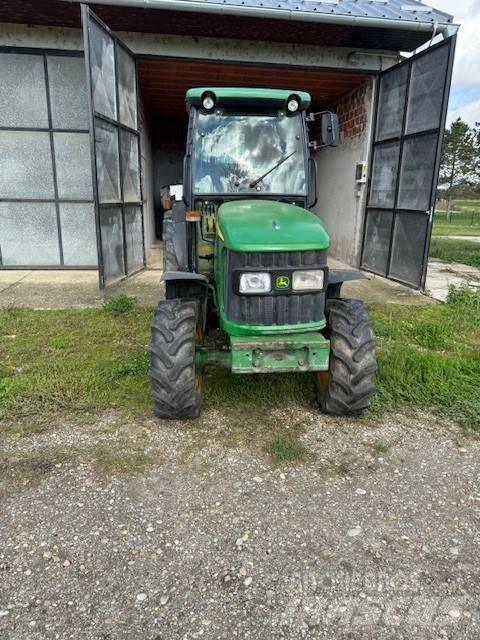 John Deere 5515 F Traktorer