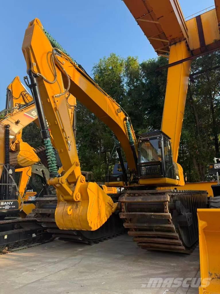 CAT 320 D Amfibiska grävmaskiner