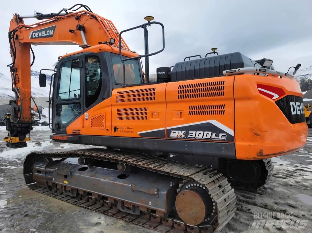 Develon DX 300 LC-7 Bandgrävare