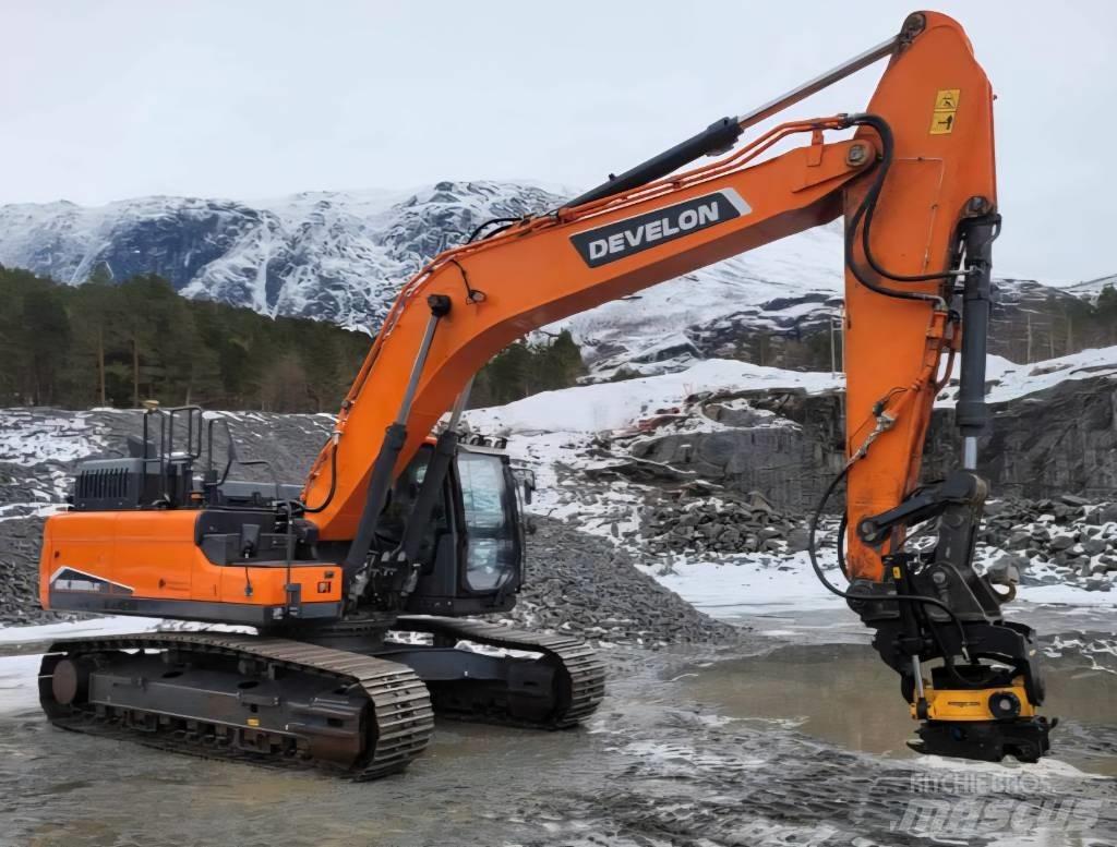 Develon DX 300 LC-7 Bandgrävare