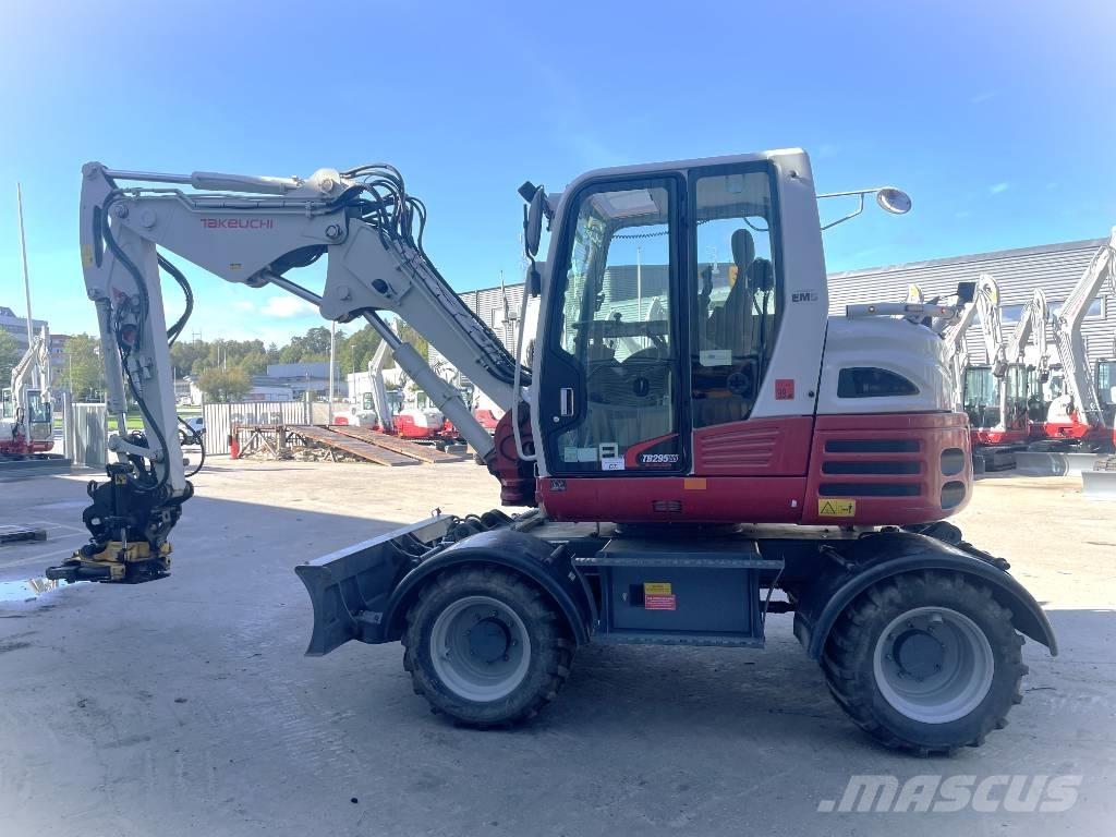 Takeuchi TB 295 W Hjulgrävare