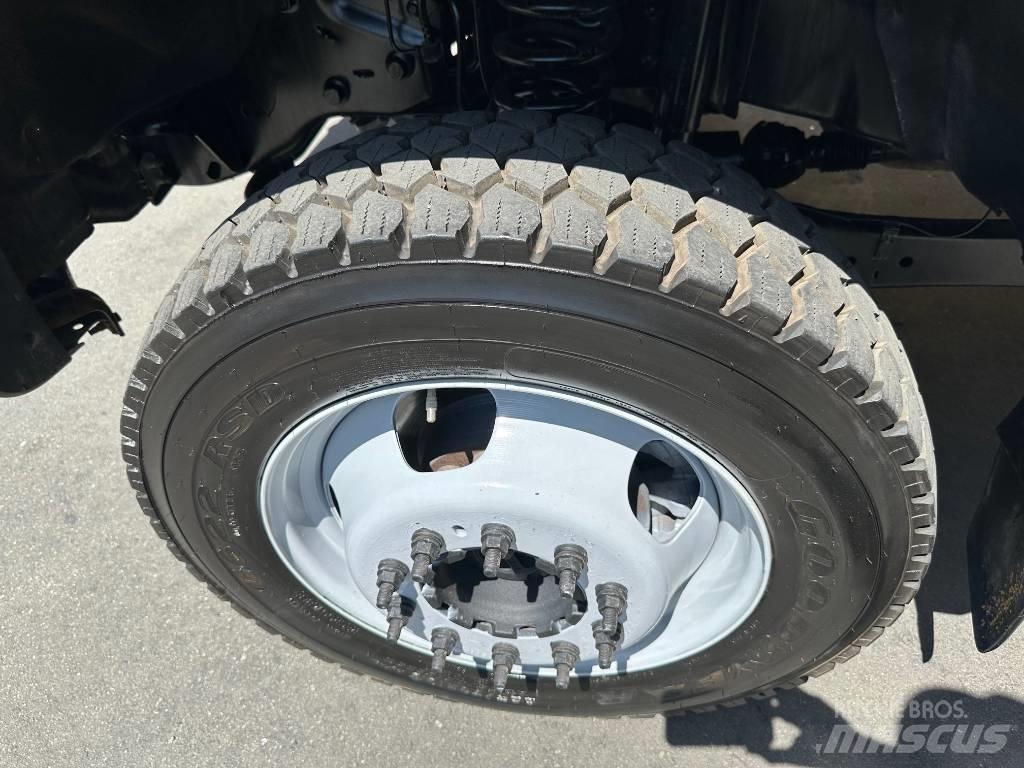 Ford F 550 SD Plogbilar