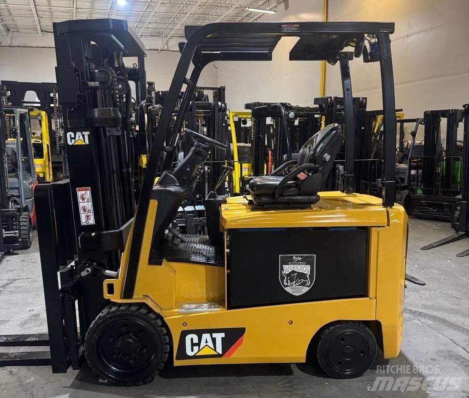 CAT EC30N2 Elmotviktstruckar